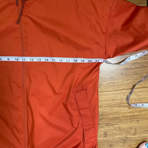 REI Women's Bold orange windbreaker - Picture 13 of 13